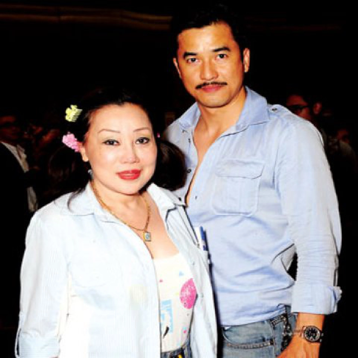 สินทรัพย์ฯพาดูหนังสมเด็จพระนเรศวรมหาราช 