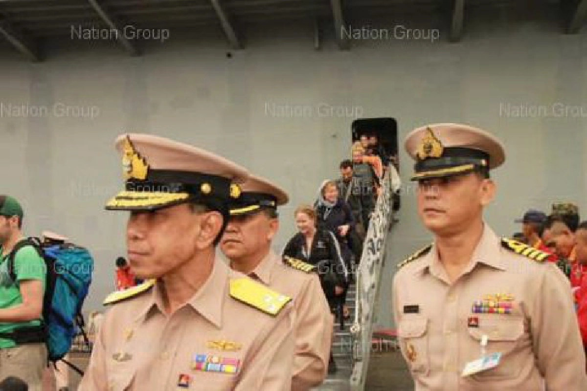 กห.ระดมทหาร1,500นายช่วยน้ำท่วมใต้ กห.ระดมทหาร1,500นายช่วยน้ำท่วมใต้