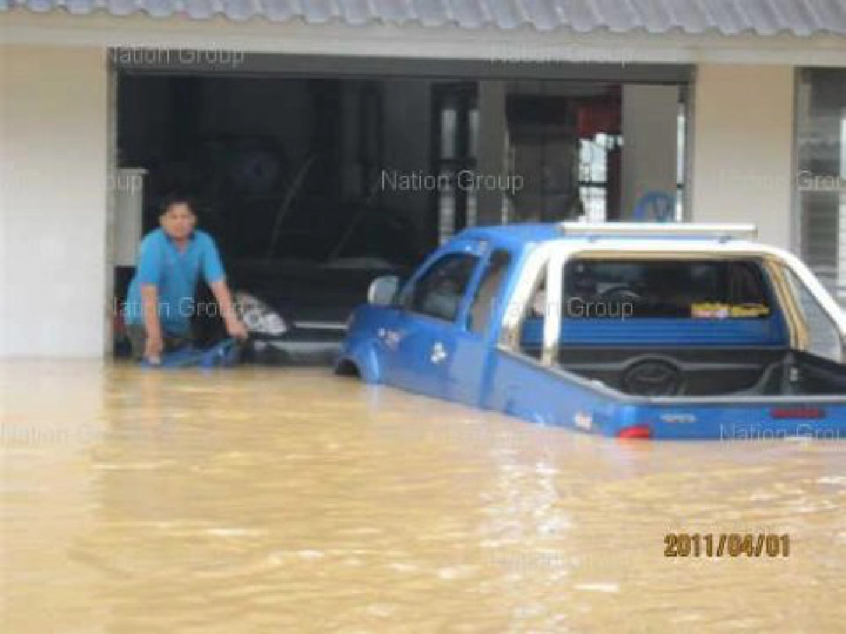 พุนพินน้ำลดถ.เพชรเกษมรถใหญ่ผ่านได้