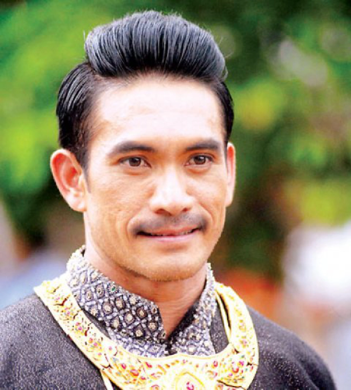 เม้าท์นอกจอ (อังคารที่ 5 เมษายน 2554)
เม้าท์นอกจอ (อังคารที่ 5 เมษายน 2554)