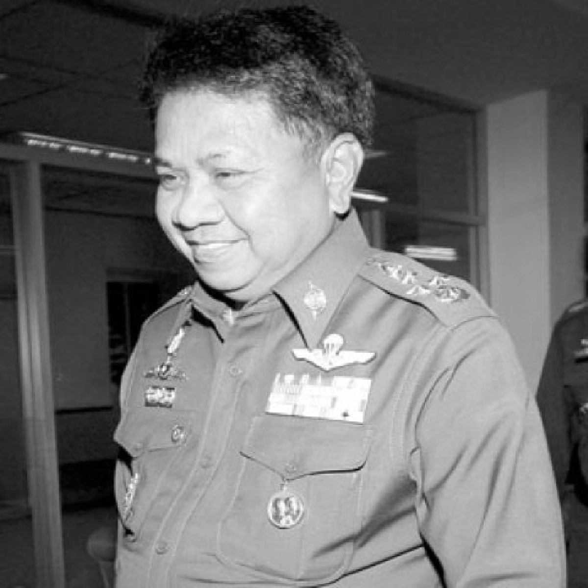 Most Wanted 10 List....ผ่า"นักฆ่า" รับ..เลือกตั้ง (1)
Most Wanted 10 List....ผ่า"นักฆ่า" รับ..เลือกตั้ง (1)