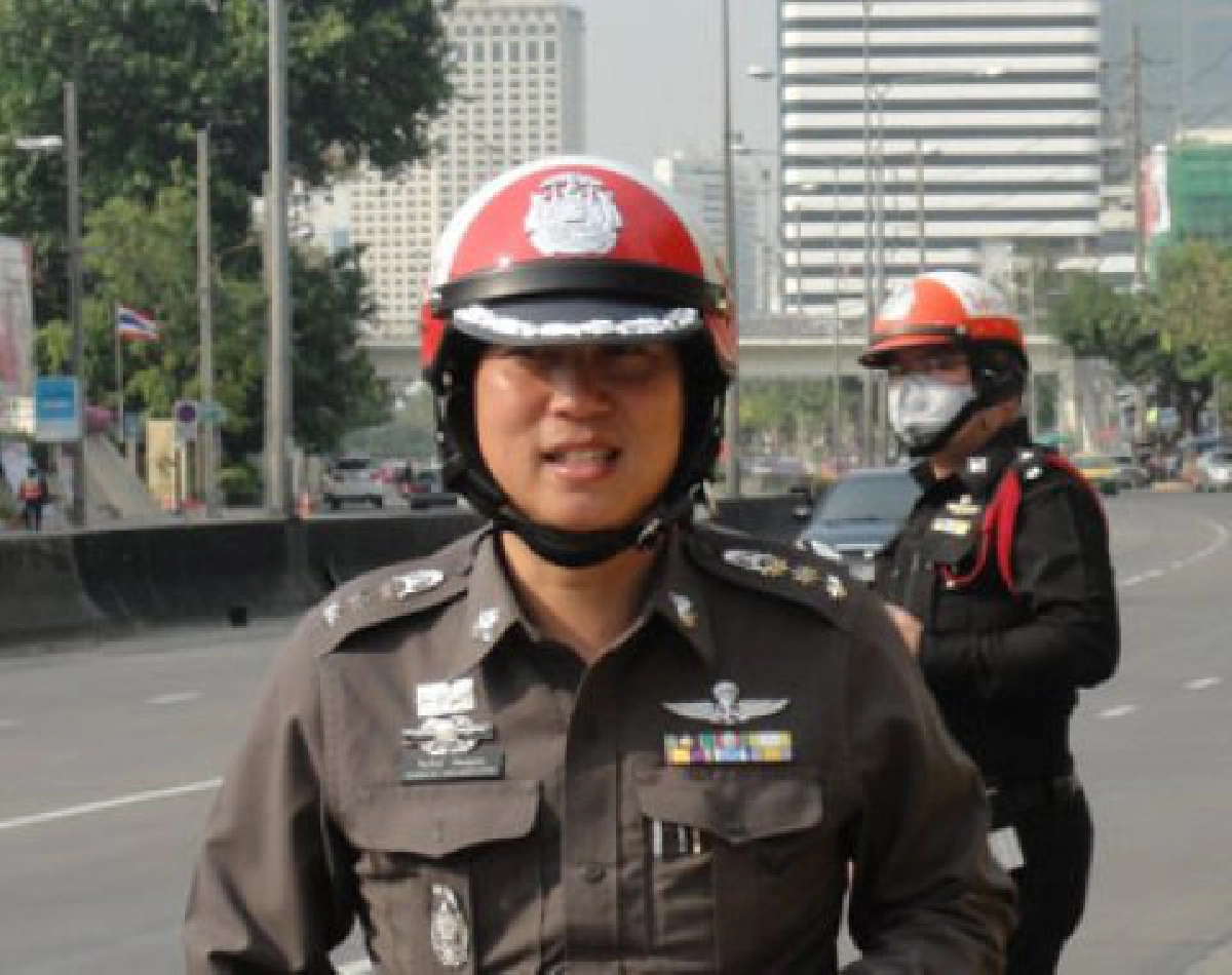 จราจรห่วงใย...ปลอดภัยทุกเส้นทาง
จราจรห่วงใย...ปลอดภัยทุกเส้นทาง