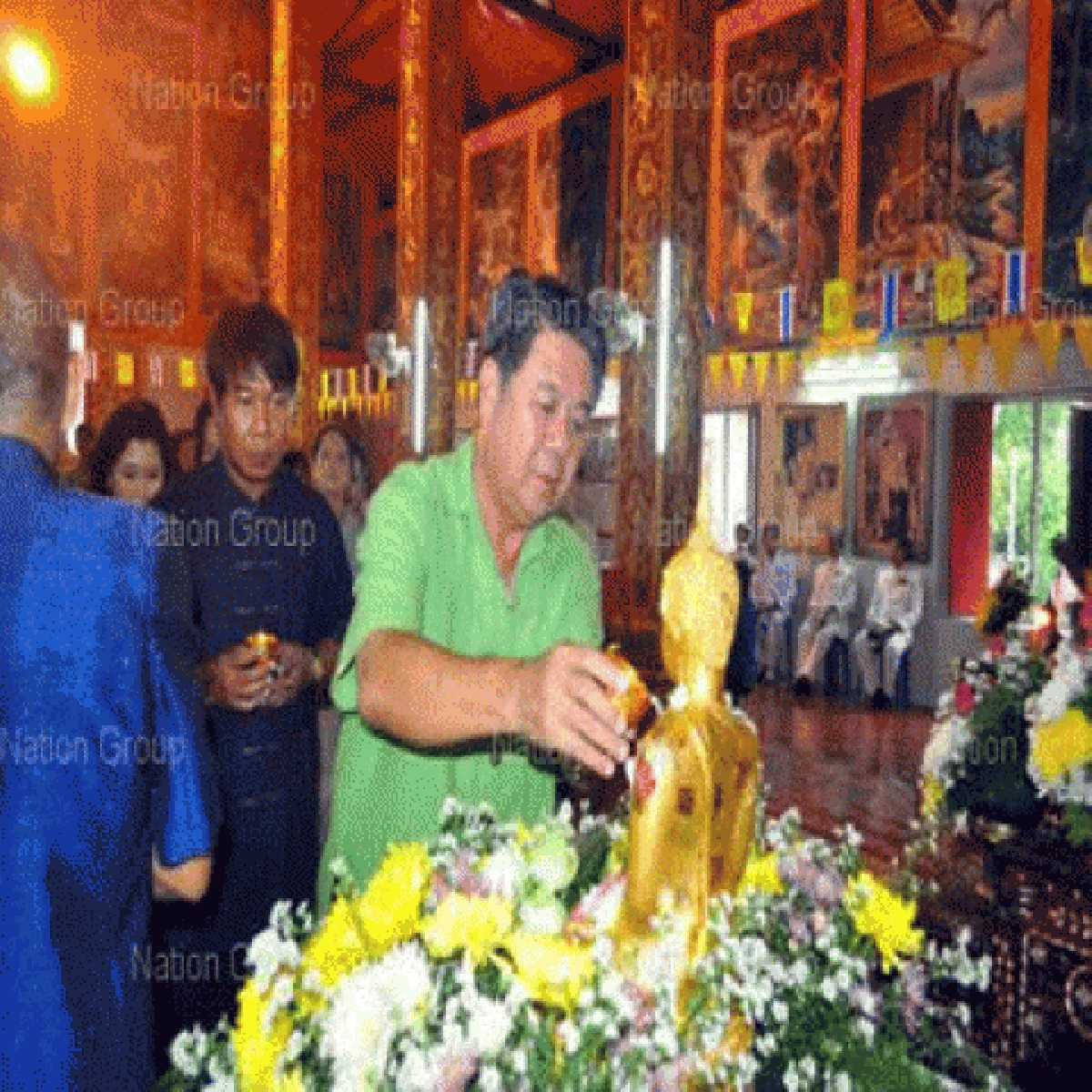 แห่ทำบุญตามวัดคึกคักรับปี๋ใหม่เมือง แห่ทำบุญตามวัดคึกคักรับปี๋ใหม่เมือง
