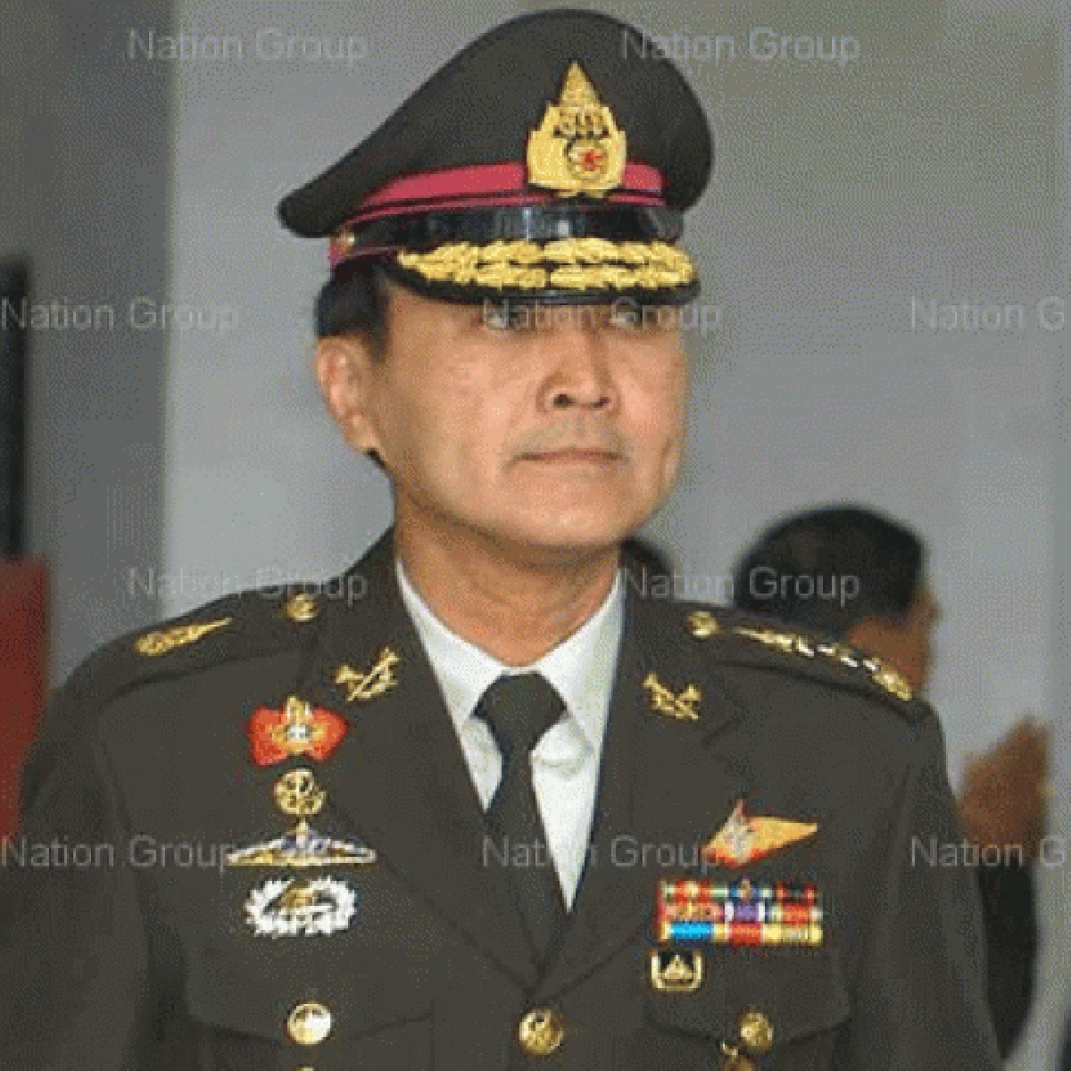 มทภ.ที่1วอนประณามคนหมิ่นสถาบัน มทภ.ที่1วอนประณามคนหมิ่นสถาบัน