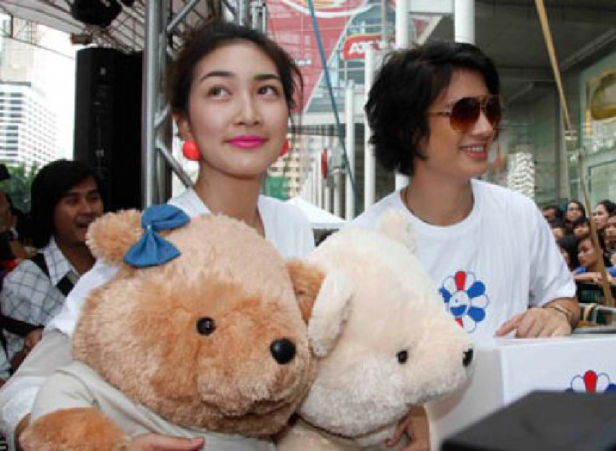 เปลี่ยนจากกอดหมีมากอดคนข้างๆ จะดีเปล่าน้า!...