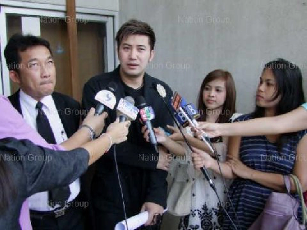 "หนุ่ม กรรชัย"ขึ้นศาลนนท์ฟ้องคดีหุ้นส่วน "หนุ่ม กรรชัย"ขึ้นศาลนนท์ฟ้องคดีหุ้นส่วน