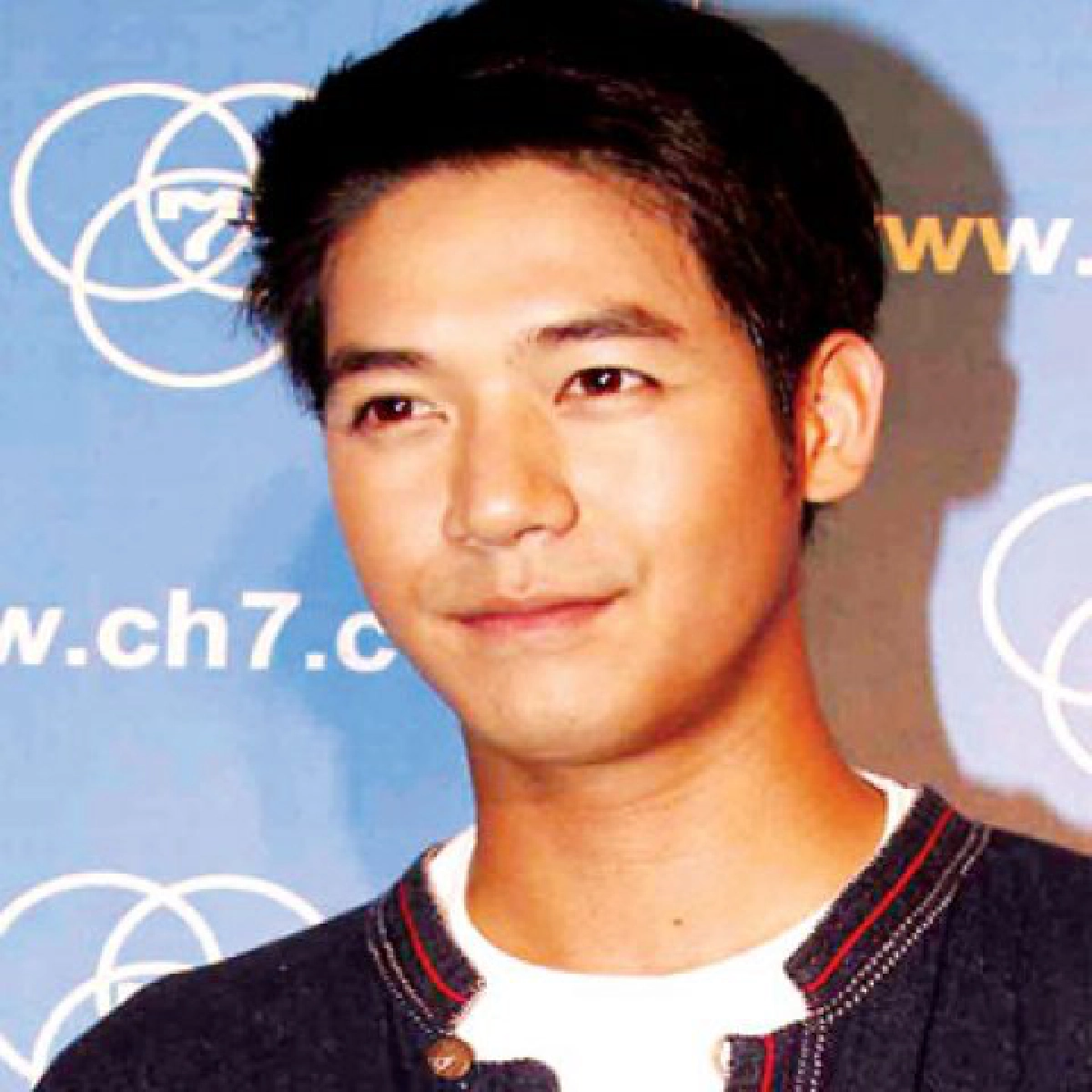 ปัดกิ๊ก"ใบเฟิร์น""เวียร์"เผยขอโสด2ปี ปัดกิ๊ก"ใบเฟิร์น""เวียร์"เผยขอโสด2ปี