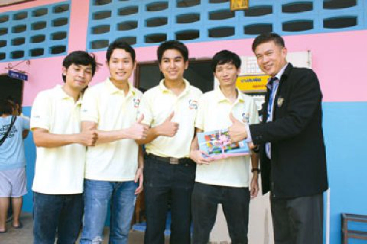 เยาวชนไทยเจ๋ง ส่งบอลลูนขึ้นอวกาศ
เยาวชนไทยเจ๋ง ส่งบอลลูนขึ้นอวกาศ