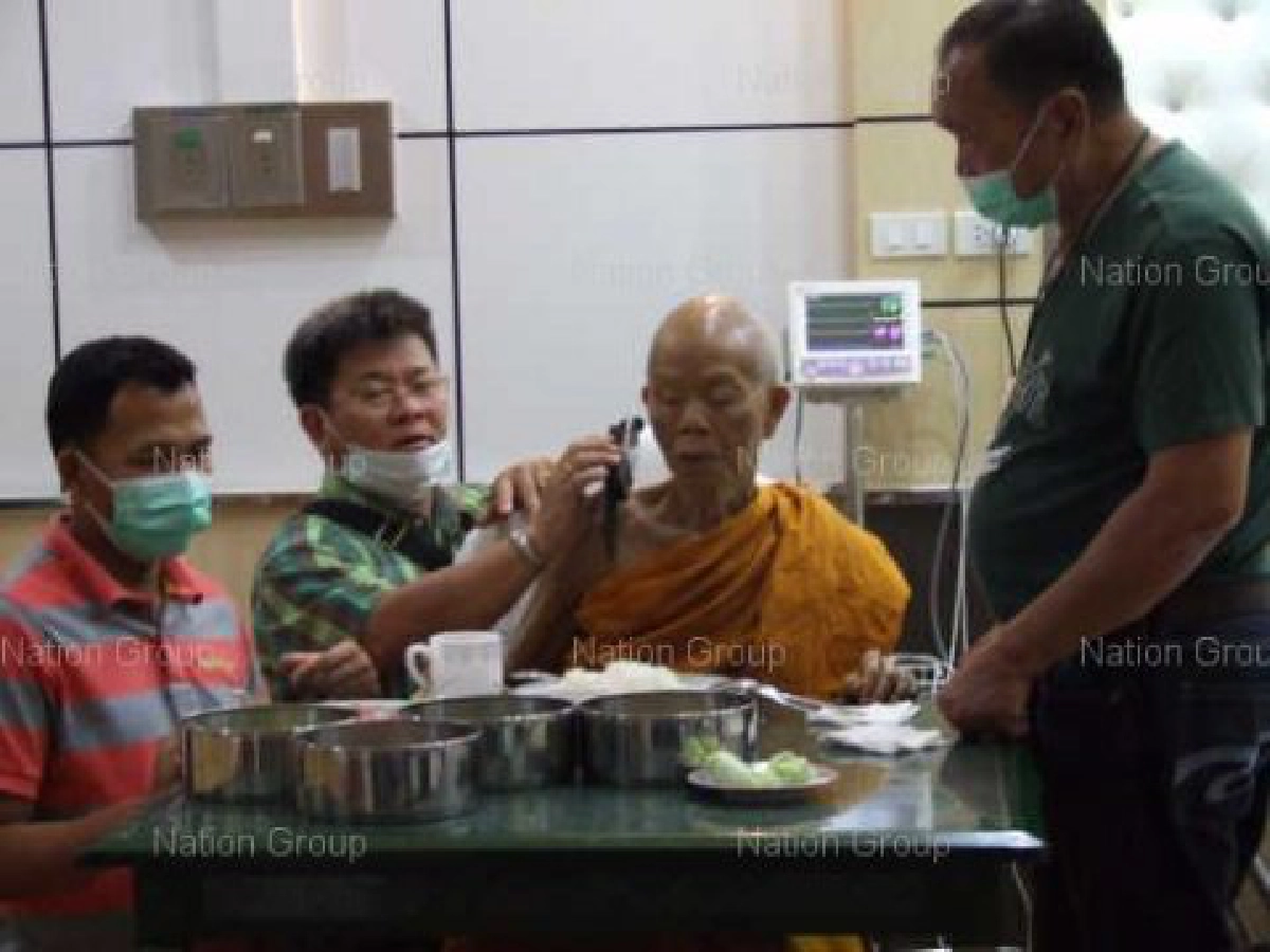 แพทย์เผย"พ่อคูณ"ดีขึ้น30เม.ย.กลับวัด แพทย์เผย"พ่อคูณ"ดีขึ้น30เม.ย.กลับวัด