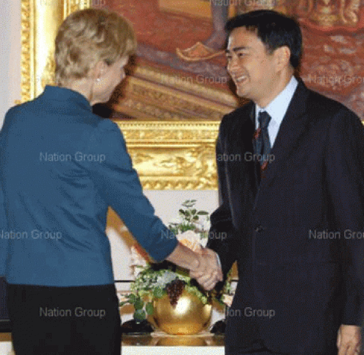 ทูตสหรัฐพบ"มาร์ค"หวังปัญหาไทย-เขมรยุติลง ทูตสหรัฐพบ"มาร์ค"หวังปัญหาไทย-เขมรยุติลง