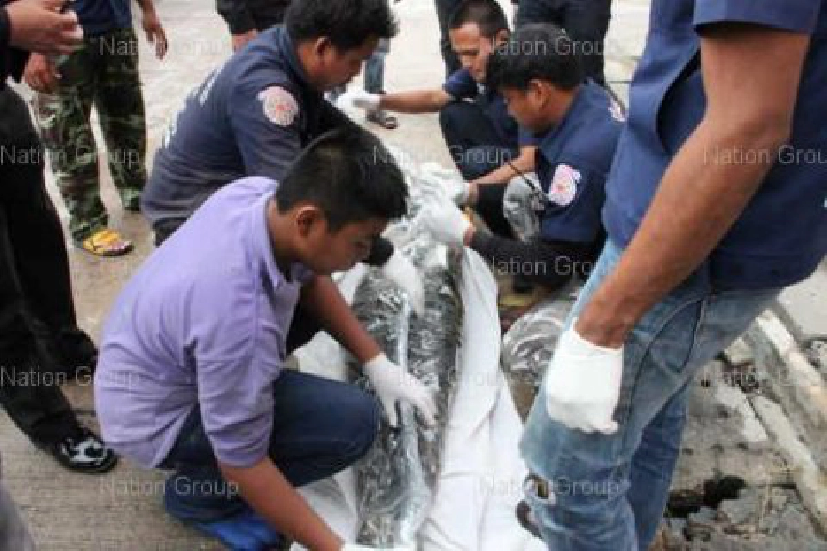 โหด!ฆ่าตัดคอโยนศพทิ้งชายป่าโกงกาง โหด!ฆ่าตัดคอโยนศพทิ้งชายป่าโกงกาง