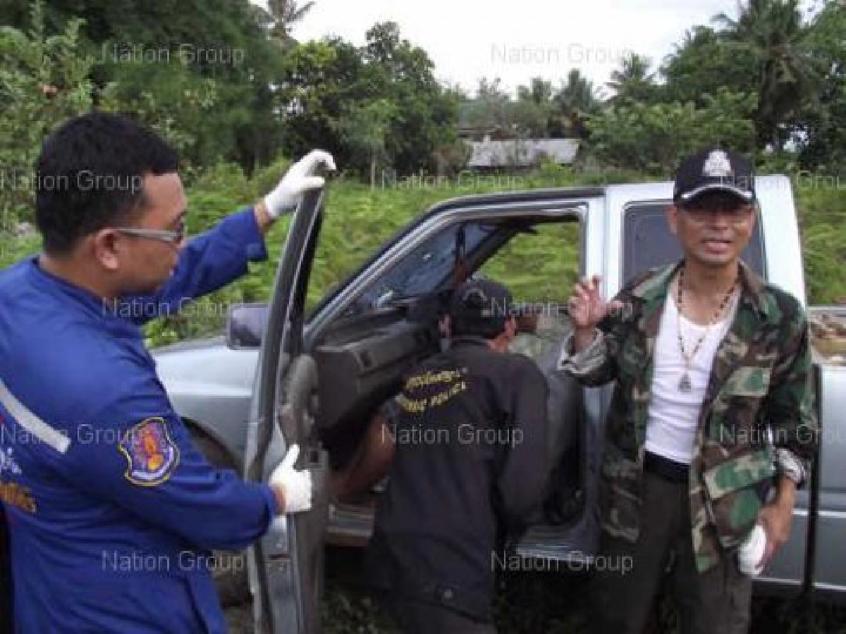 วิสามัญฯ"ใจ ปากท่อ"พ่อค้ายาดับพร้อมเมีย วิสามัญฯ"ใจ ปากท่อ"พ่อค้ายาดับพร้อมเมีย