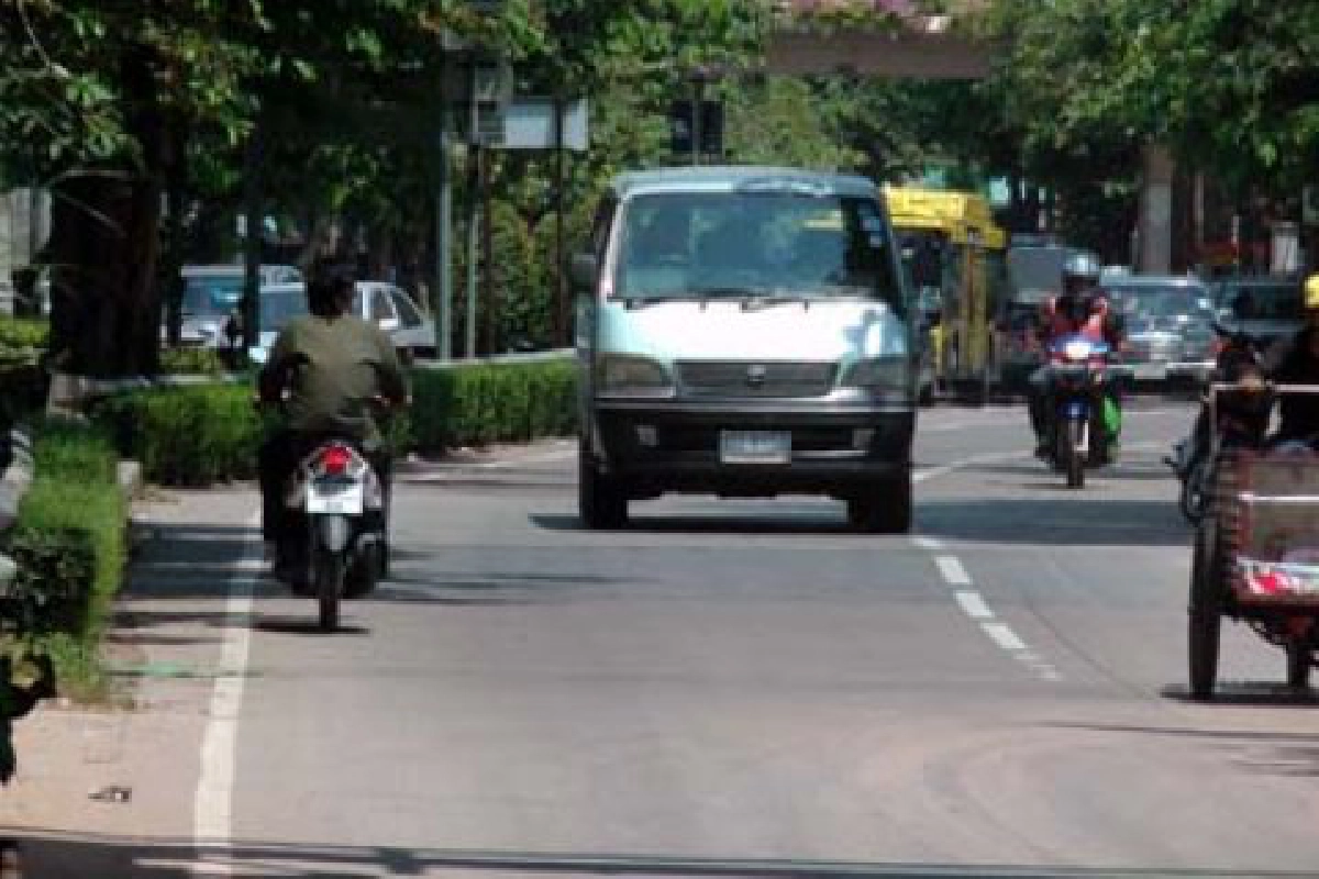 อันตราย...มอเตอร์ไซค์ย้อนศร อันตราย...มอเตอร์ไซค์ย้อนศร