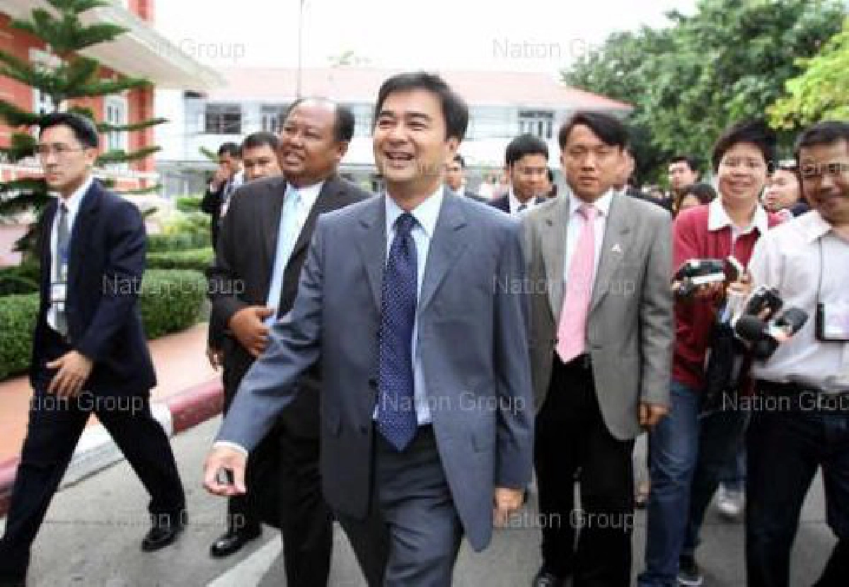 มาร์คจัดคนลงชิงส.ส.ทุกเขตชนพรรคร่วม มาร์คจัดคนลงชิงส.ส.ทุกเขตชนพรรคร่วม
