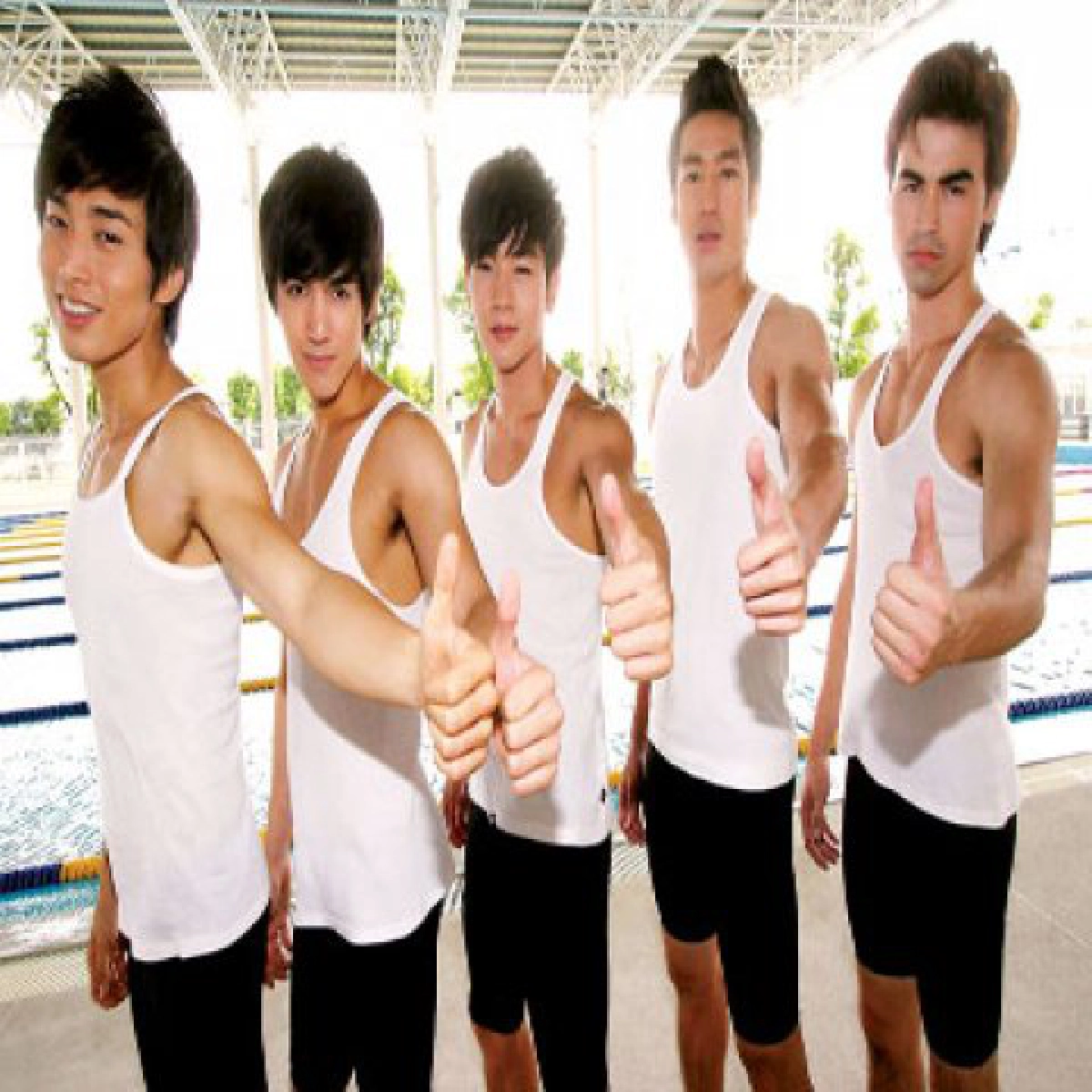 "โทนี่-เจมส์-เวฟ-เดี่ยว-เม้าท์"เอาใจสาวโชว์ซิกแพ็กแน่นๆ "โทนี่-เจมส์-เวฟ-เดี่ยว-เม้าท์"เอาใจสาวโชว์ซิกแพ็กแน่นๆ