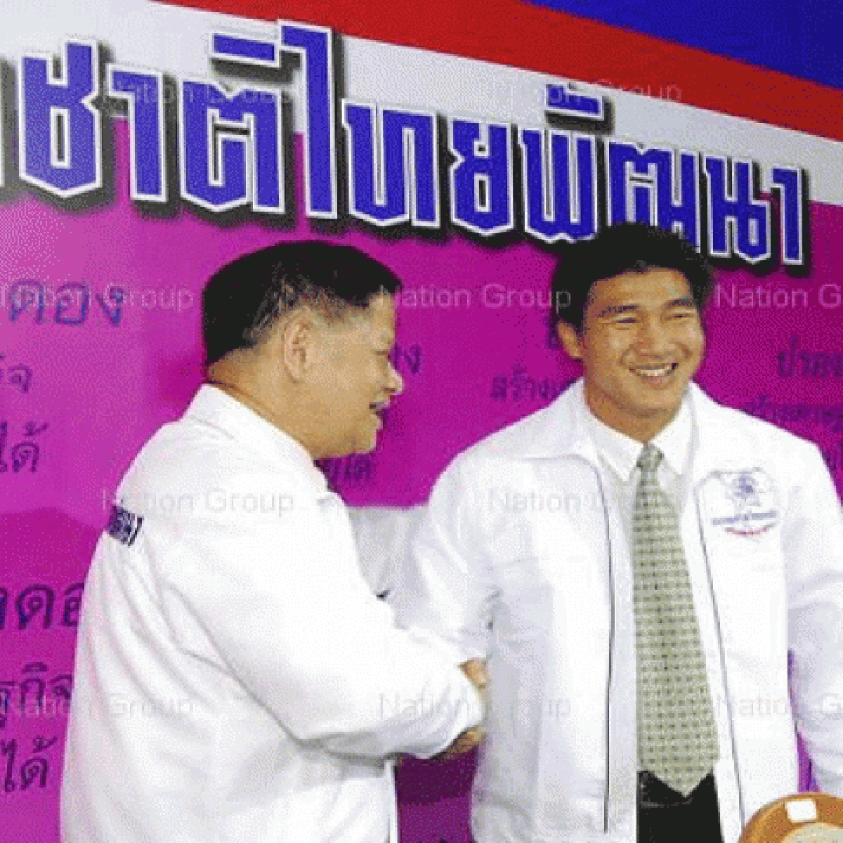 ชทพ.ไฟเขียวชุมพลชิงเก้าอี้นายกฯ ชทพ.ไฟเขียวชุมพลชิงเก้าอี้นายกฯ