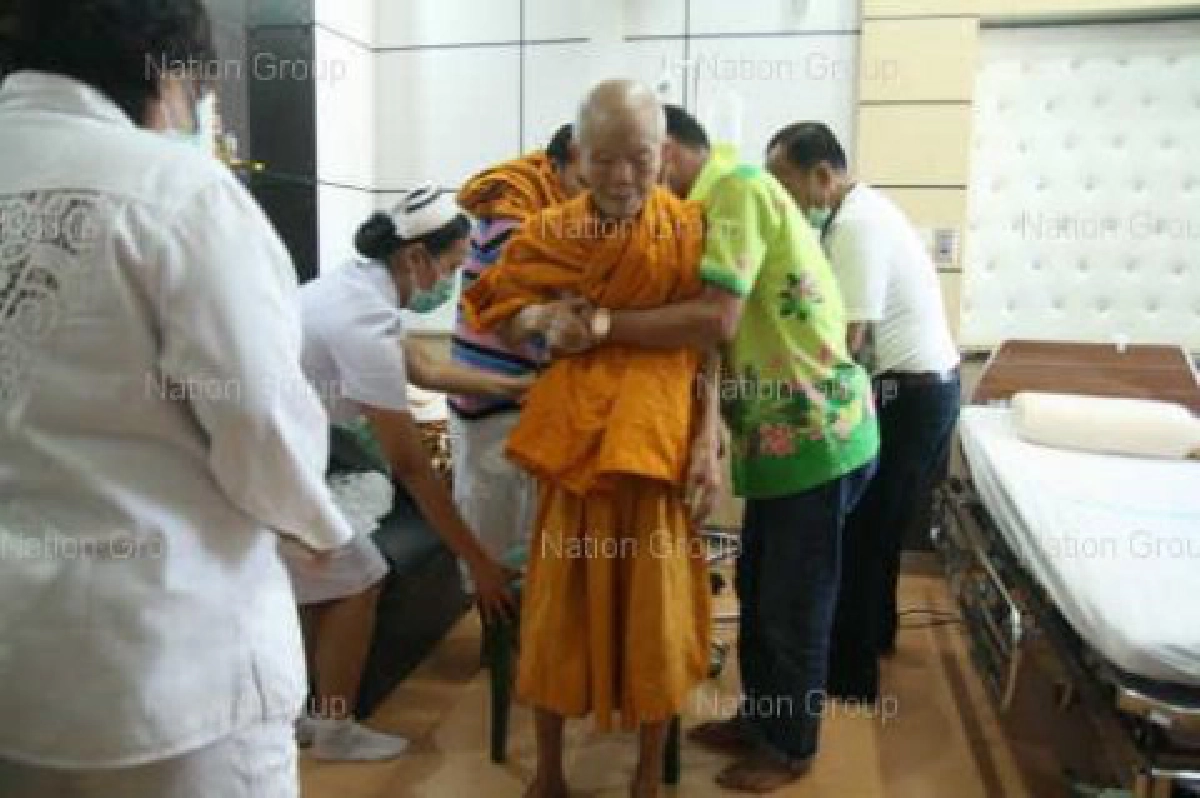 นำเพลงโคราชให้'พ่อคูณ'ฟังแก้เครียด   