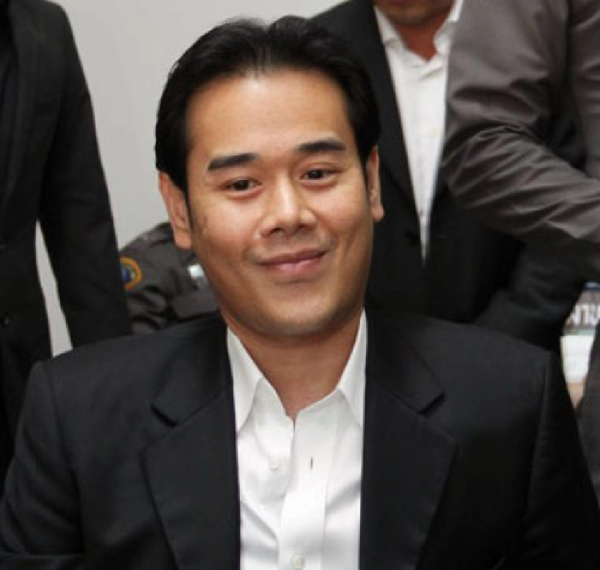 เม้าท์นอกจอ (เสาร์ที่ 21 พฤษภาคม 2554)
เม้าท์นอกจอ (เสาร์ที่ 21 พฤษภาคม 2554)