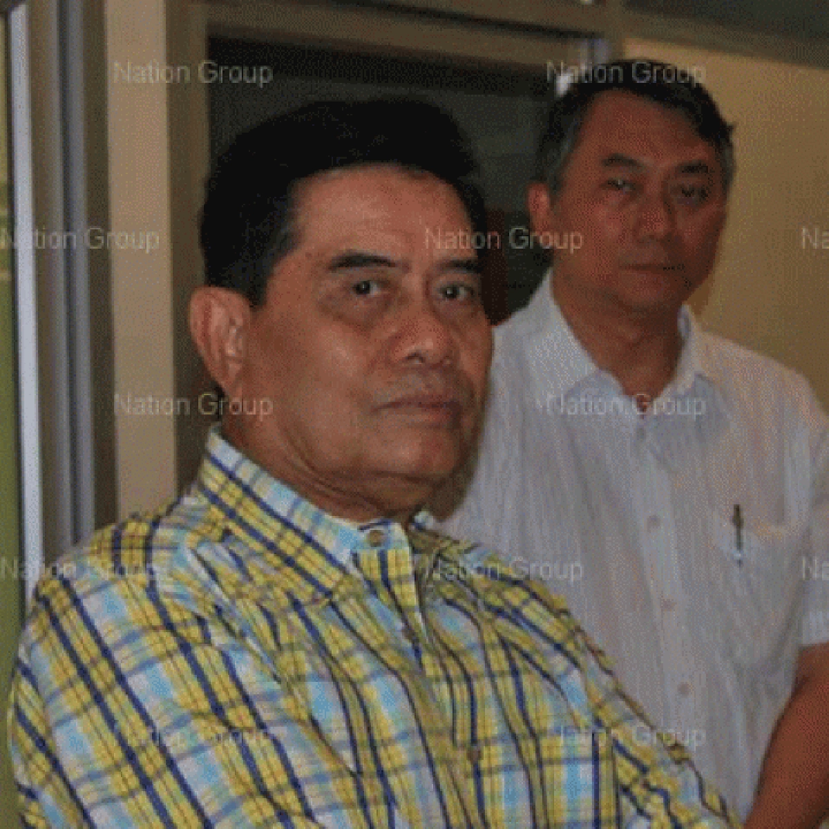 ลูก"ประชา"เป็นลมตกสระว่ายน้ำดับ