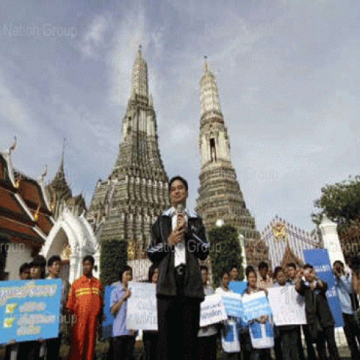 ณัฐวุฒิวอนแเดงเลิกป่วนมาร์คหาเสียง ณัฐวุฒิวอนแเดงเลิกป่วนมาร์คหาเสียง