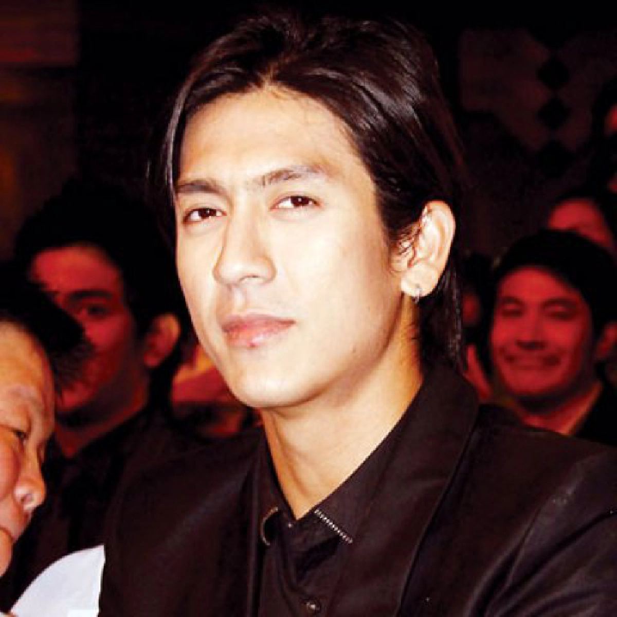 เม้าท์นอกจอ (พุธที่ 25 พฤษภาคม 2554)
เม้าท์นอกจอ (พุธที่ 25 พฤษภาคม 2554)