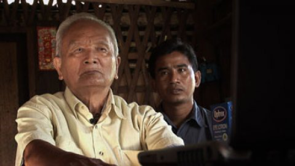 คุยกับสองผู้กำกับ "ศัตรูประชาชน"...  
เบื้องหลังการฆ่าล้างเผ่าพันธุ์ยุค "เขมรแดง" 

