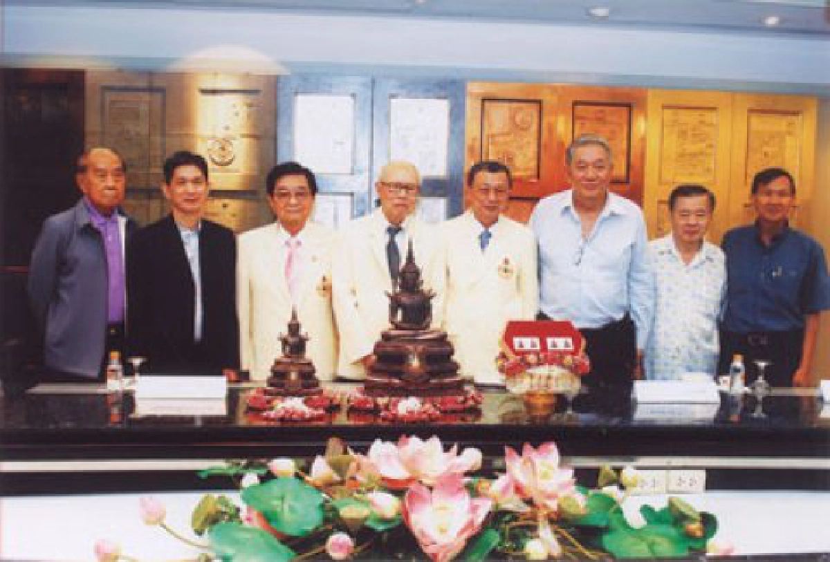 ส.ผู้สูงอายุ สร้างพระผงบูชา ๒ ล้านองค์
ส.ผู้สูงอายุ สร้างพระผงบูชา ๒ ล้านองค์