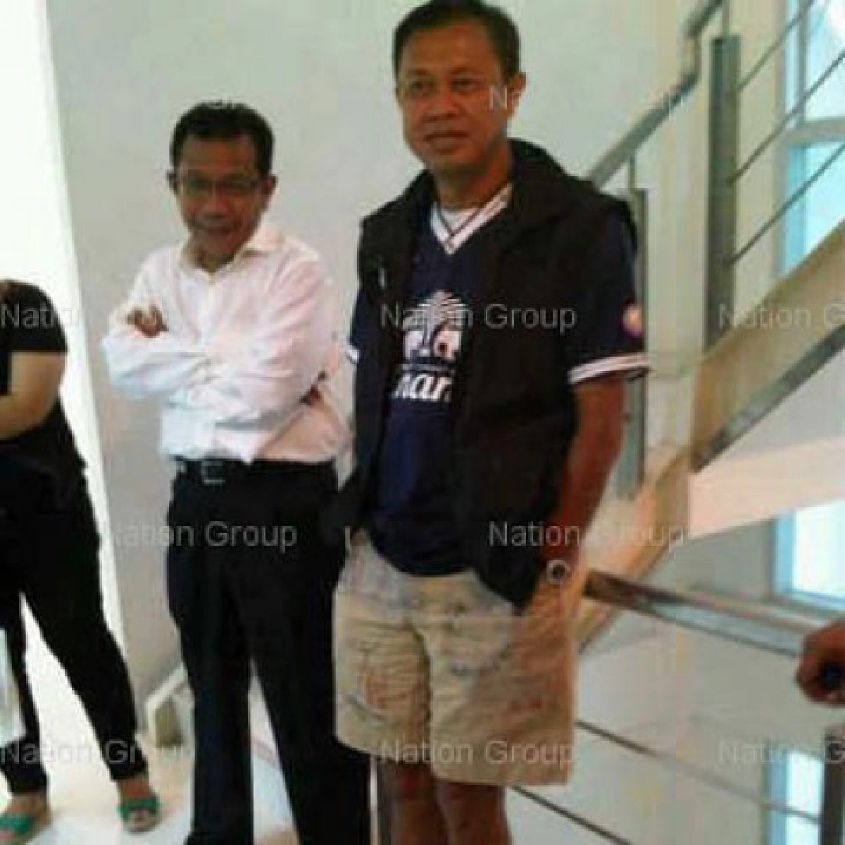 'เนวิน'ฟันธง'ปู-มาร์ค'แห้วนั่งนายกฯ 'เนวิน'ฟันธง'ปู-มาร์ค'แห้วนั่งนายกฯ