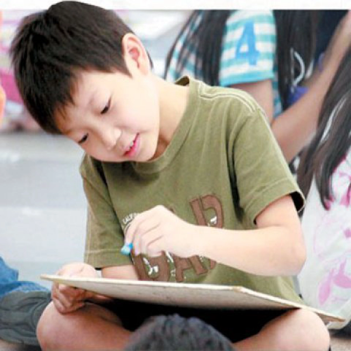 เขาพนม-สึนามิ ผู้หญิง2554สะท้อนสังคมคว้าศิลปกรรมเด็กและเยาวชนแห่งชาติ6 เขาพนม-สึนามิ ผู้หญิง2554สะท้อนสังคมคว้าศิลปกรรมเด็กและเยาวชนแห่งชาติ6