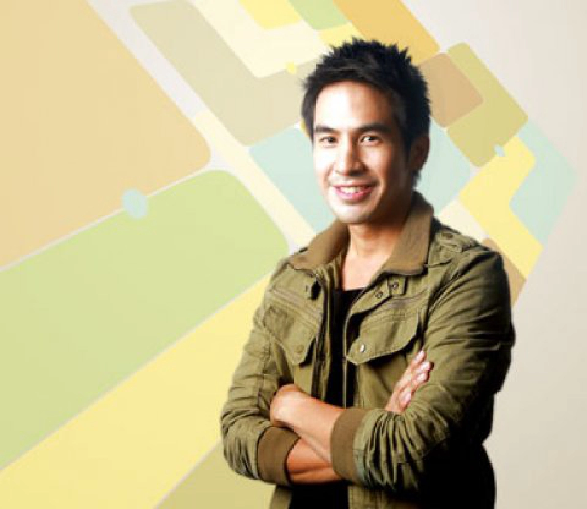 รู้จักผู้ชายเรียบง่ายสไตล์โป๊บ ธนวรรธน์  

