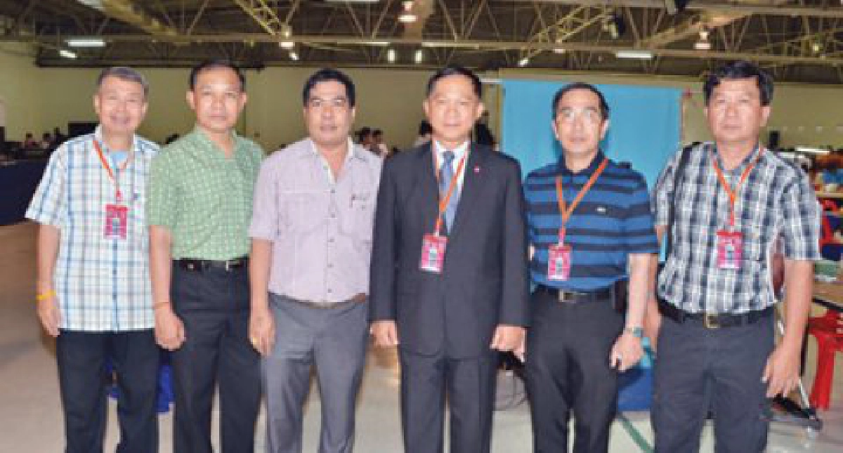 คมเลนส์ส่องพระ  (เสาร์ที่ 28 พฤษภาคม 2554)

