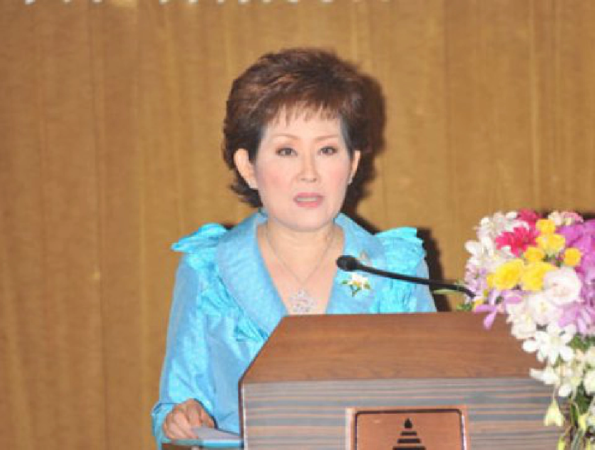 สภาสตรีเลี้ยงยินดีวุฒิสภา "หญิง"
สภาสตรีเลี้ยงยินดีวุฒิสภา "หญิง"
