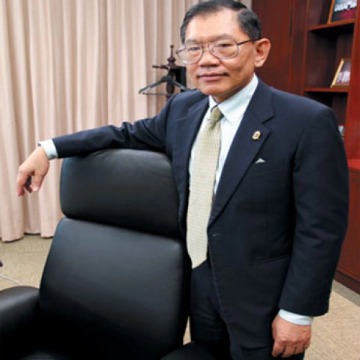 ยุทธการ3ขาปราบนักการเมือง...โกงข้าราชการ...ทุจริต ยุทธการ3ขาปราบนักการเมือง...โกงข้าราชการ...ทุจริต