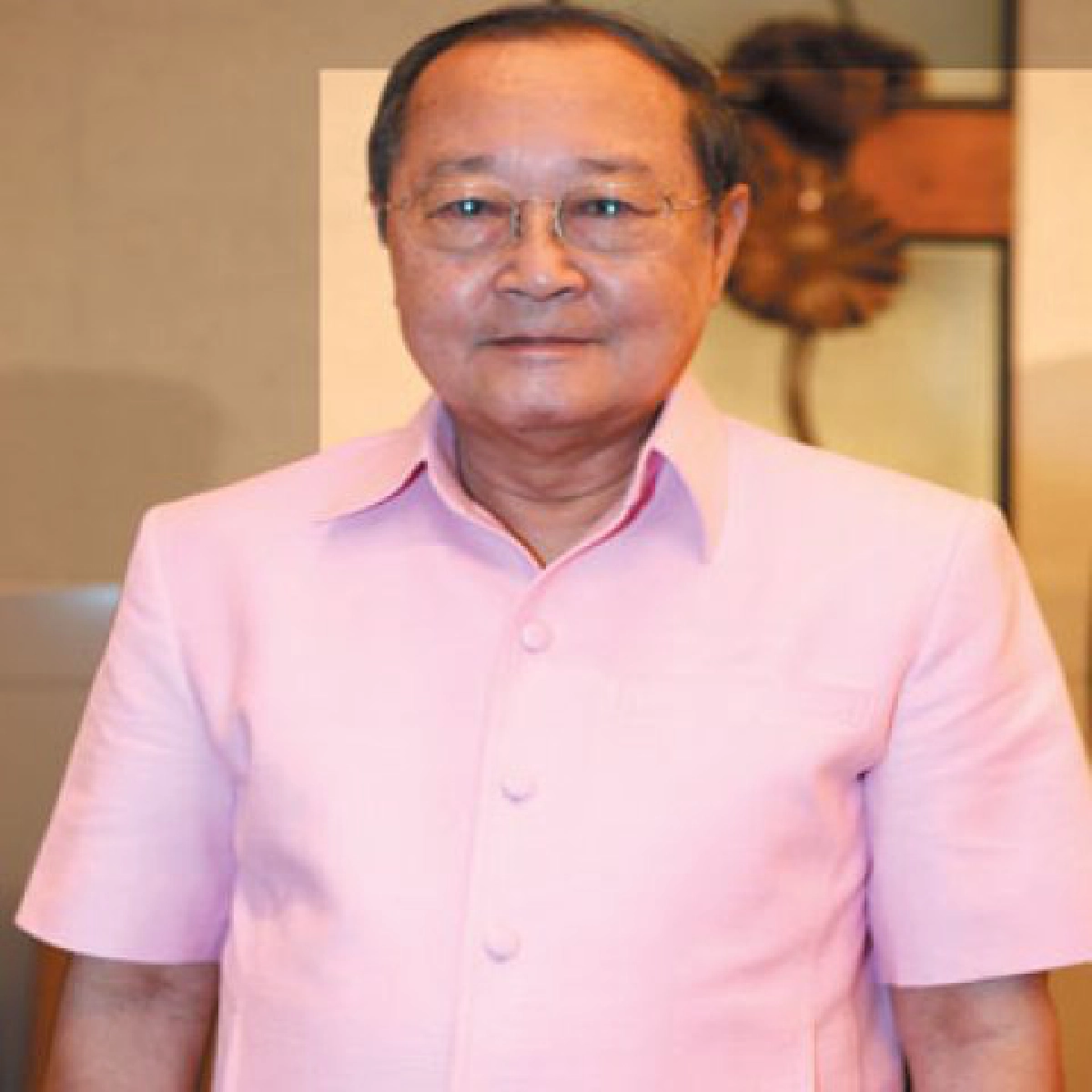 ถ่ายทอดพระราชกรณียกิจลงจอแก้ว 