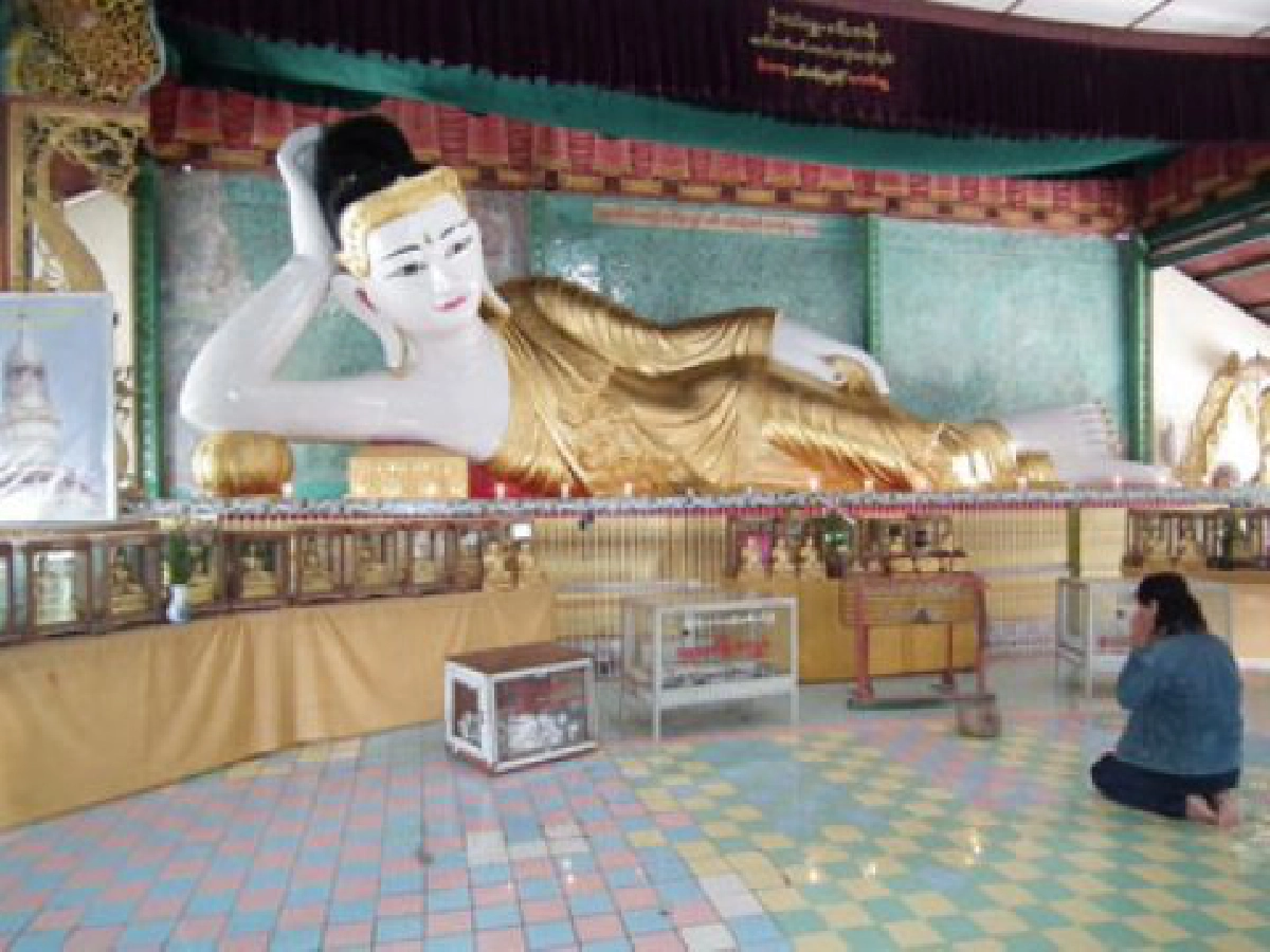 ศิลป์แห่งแผ่นดิน - โนะโปมพยา

                                                                                                                                                                                                                               