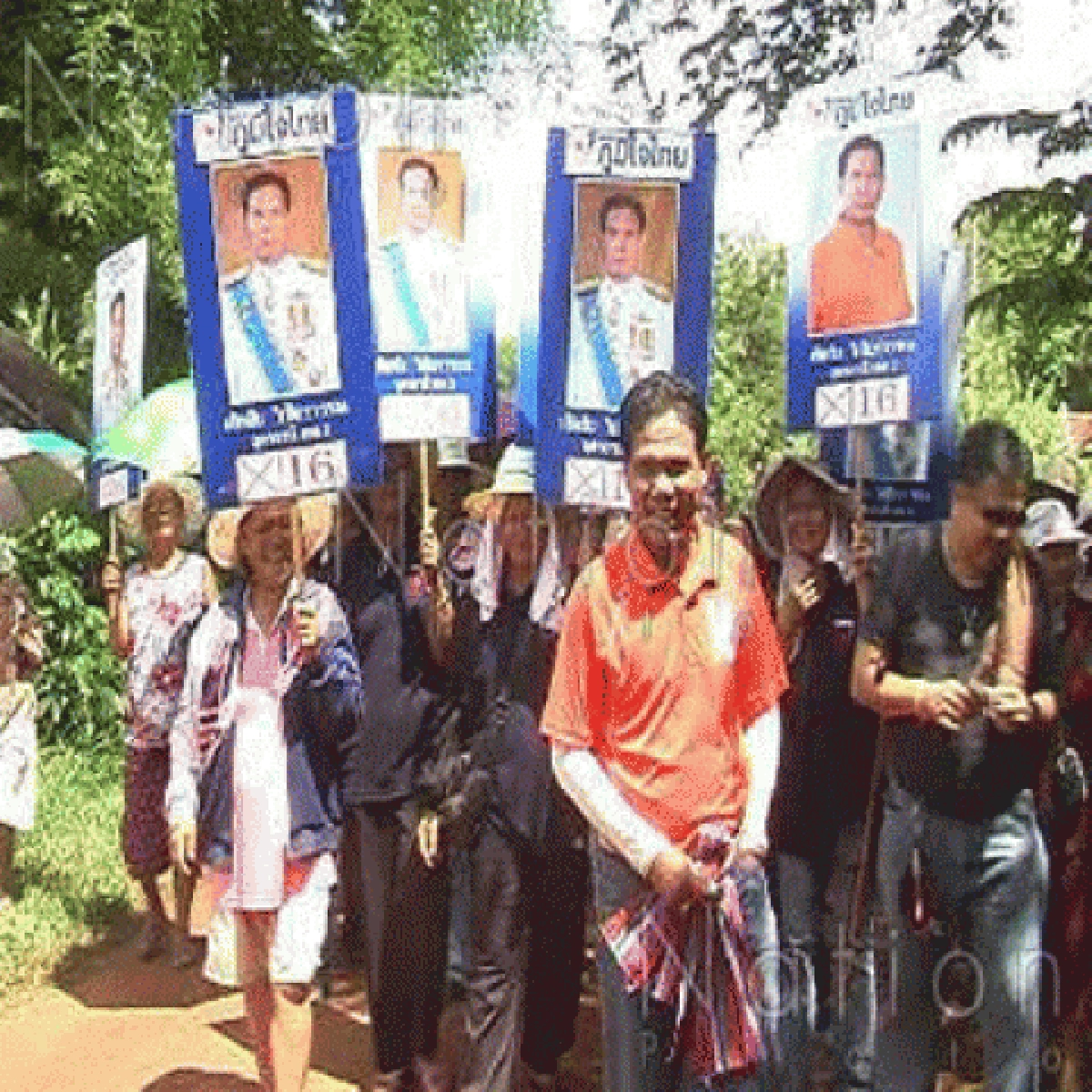 "เชิดชัย วิเชียรวรรณ"เคาะประตูชูนโยบายสามัคคีเพื่อชาติ "เชิดชัย วิเชียรวรรณ"เคาะประตูชูนโยบายสามัคคีเพื่อชาติ