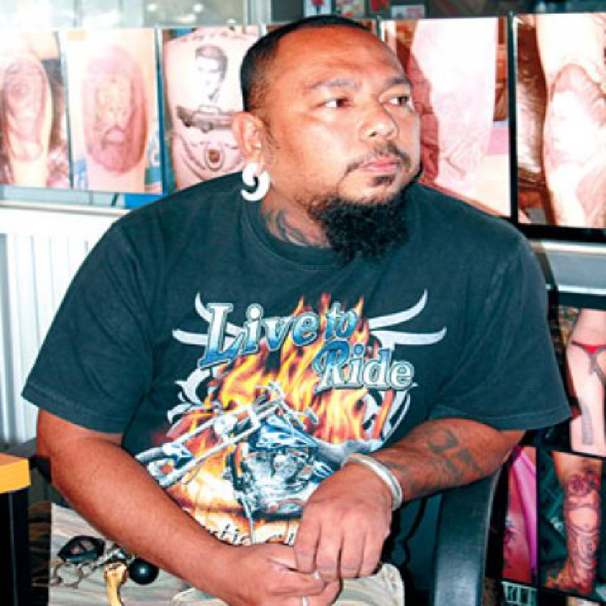 สักเบาๆเขย่าศรัทธาถึงเวลาจัดระเบียบTattoo? สักเบาๆเขย่าศรัทธาถึงเวลาจัดระเบียบTattoo?