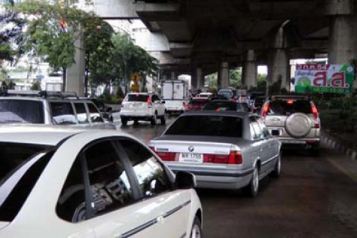 ไม่ยกเลิก "ปิดแยกพรีเมียร์" ไม่ยกเลิก "ปิดแยกพรีเมียร์"