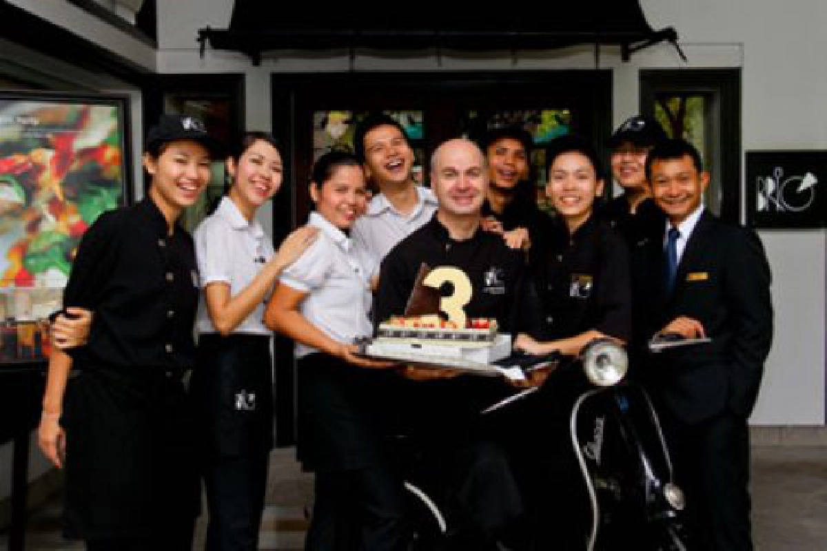ฉลอง 3 ปีบริโอกับโปรโมชั่นสุดคุ้ม
ฉลอง 3 ปีบริโอกับโปรโมชั่นสุดคุ้ม