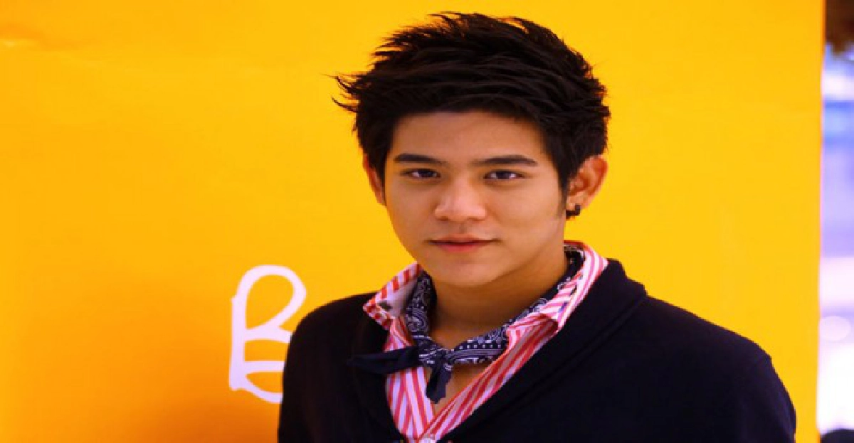 เม้าท์นอกจอ (อังคารที่ 12 กรกฎาคม 2554)
เม้าท์นอกจอ (อังคารที่ 12 กรกฎาคม 2554)