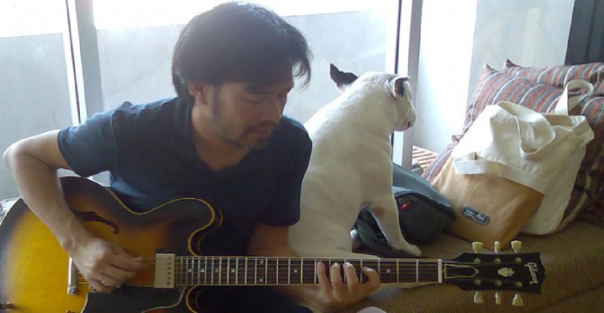 สอดประสานตัวหนังสือ
และเสียงเพลงในแบบ เขมวิช

