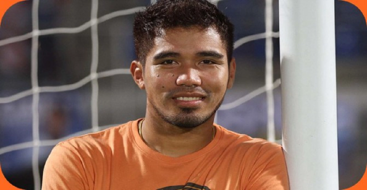 สุรัตน์ตบเท้าเข้าแคมป์ทีมชาติ สุรัตน์ตบเท้าเข้าแคมป์ทีมชาติ