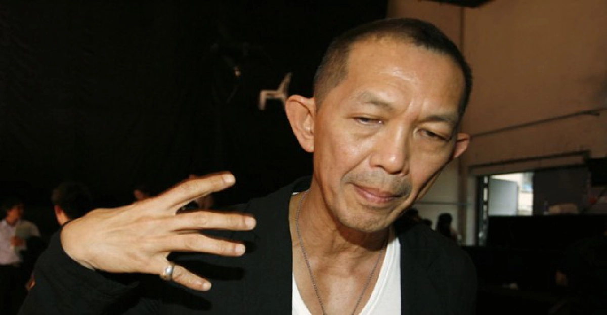 ดีไซเนอร์อิสระควบ 2 รางวัล

