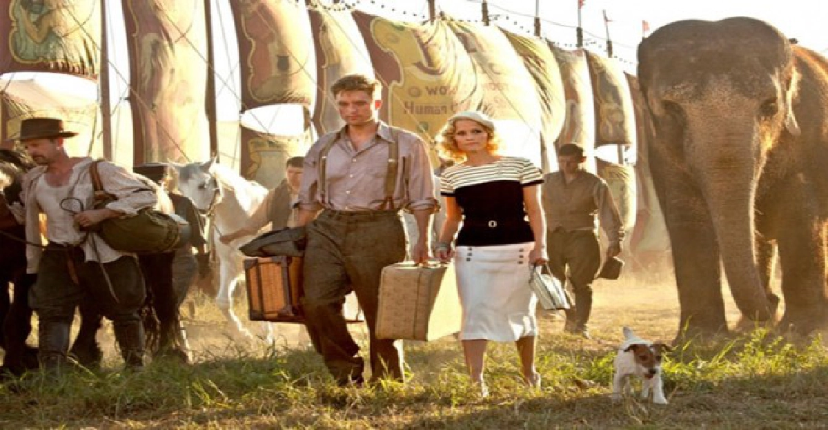 'โรเบิร์ต แพททินสัน' ขอเป็นมือที่สาม
ในภาพยนตร์ "Water for Elephants" 'โรเบิร์ต แพททินสัน' ขอเป็นมือที่สาม
ในภาพยนตร์ "Water for Elephants"