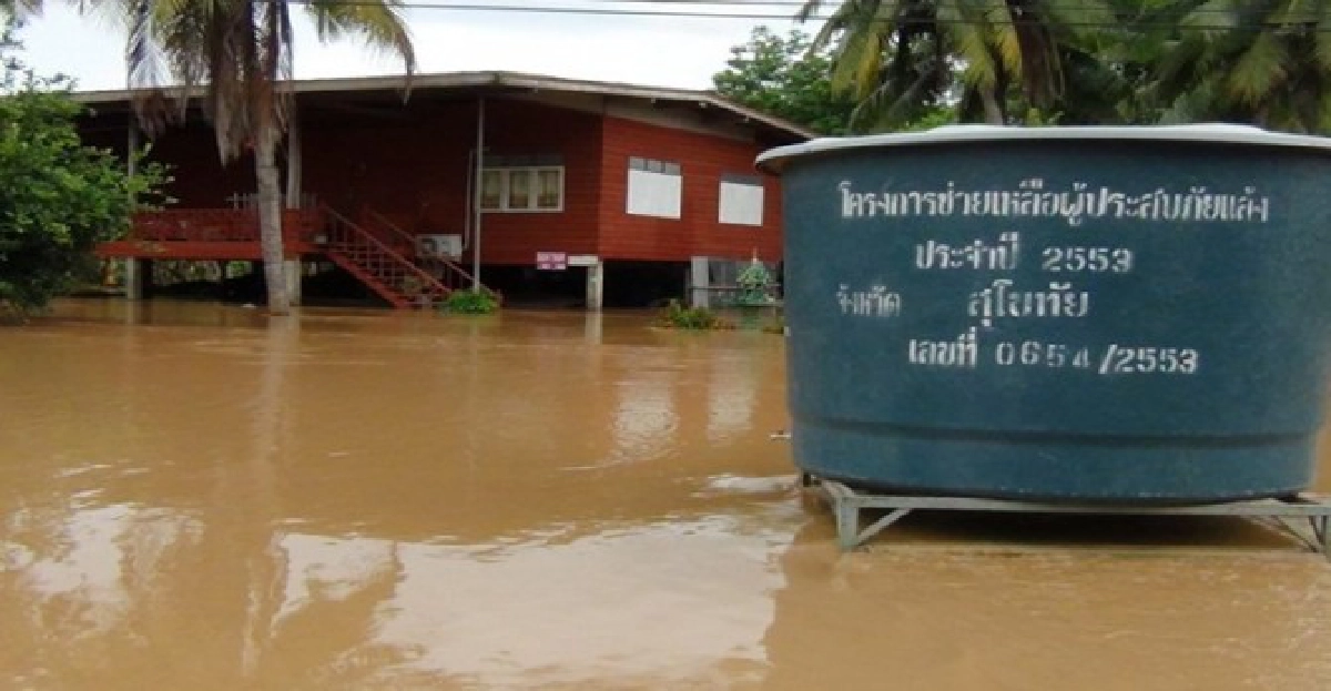 สุโขทัยระทมท่วมซ้ำ-พิษณุโลกเร่งเกี่ยวข้าวหนีน้ำ สุโขทัยระทมท่วมซ้ำ-พิษณุโลกเร่งเกี่ยวข้าวหนีน้ำ