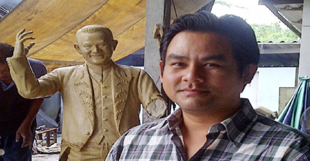 ลูกยอดรักไฟเขียวปั้นหุ่น
จัดรำลึกยอดรัก3ปีในกรุง ลูกยอดรักไฟเขียวปั้นหุ่น
จัดรำลึกยอดรัก3ปีในกรุง