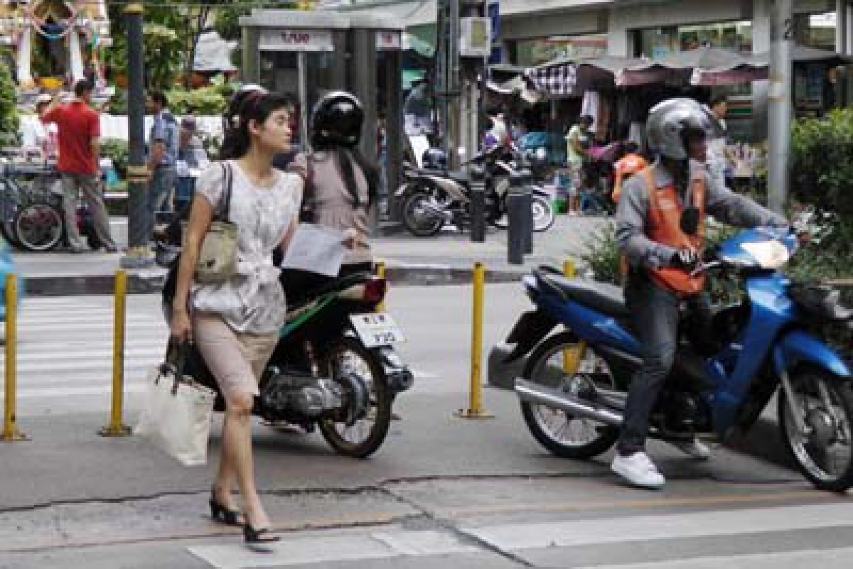กลับรถบนทางม้าลาย
