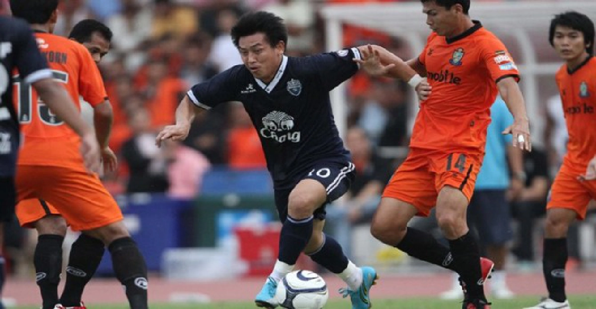เชียงรายดุถล่มนาวี 3-0"เสธ.ตุ้ม"ควบ2ล้างบางเชิ้ตดำ
