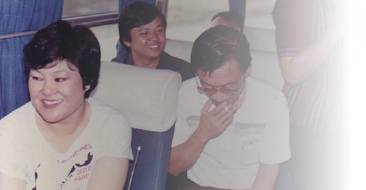 "เยาวลักษณ์" ต้นแบบ "ยิ่งลักษณ์" "เยาวลักษณ์" ต้นแบบ "ยิ่งลักษณ์"