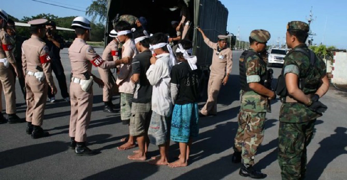 จับเรือเวียดนาม2ลำลุกน่านน้ำไทย